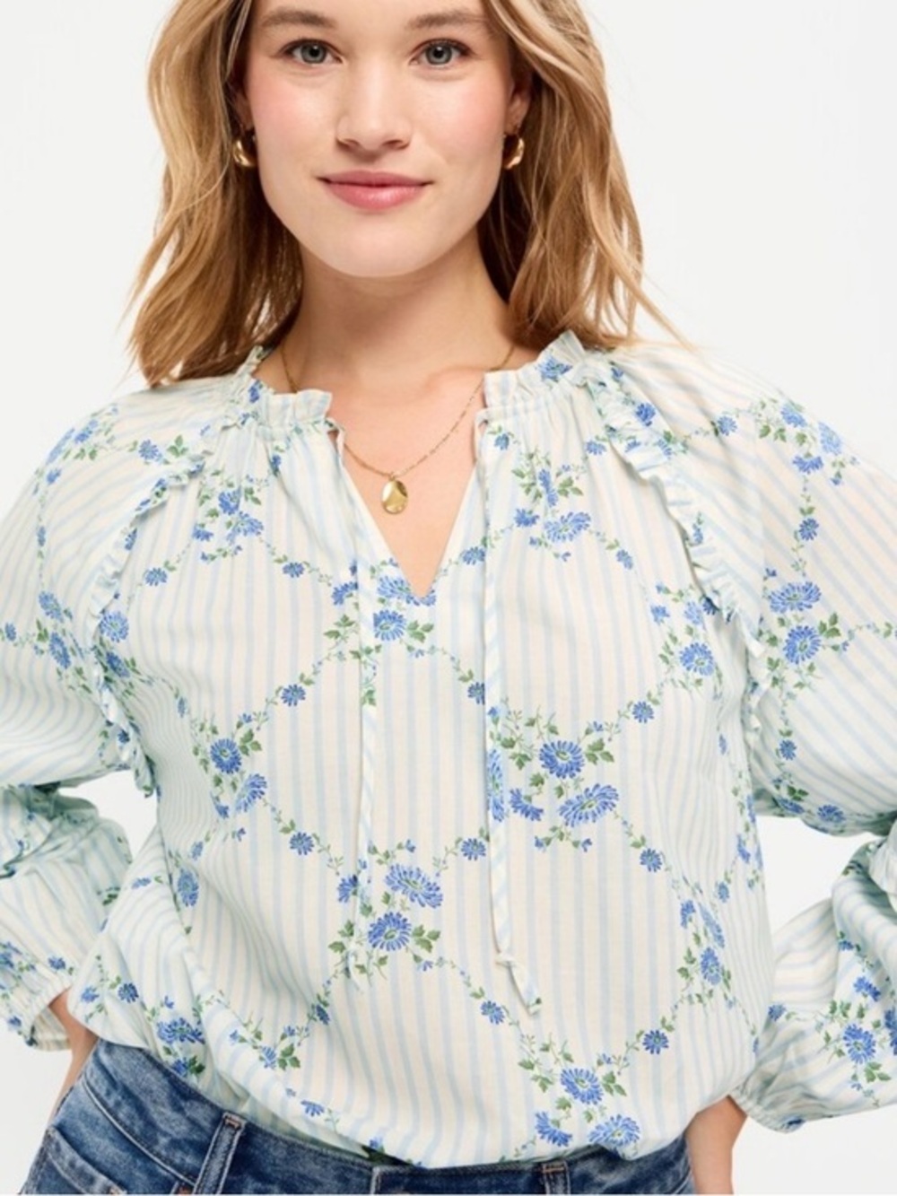 Old Navy XL Long Sleeve Ruffle Trim Top Light Blue Floral NWT